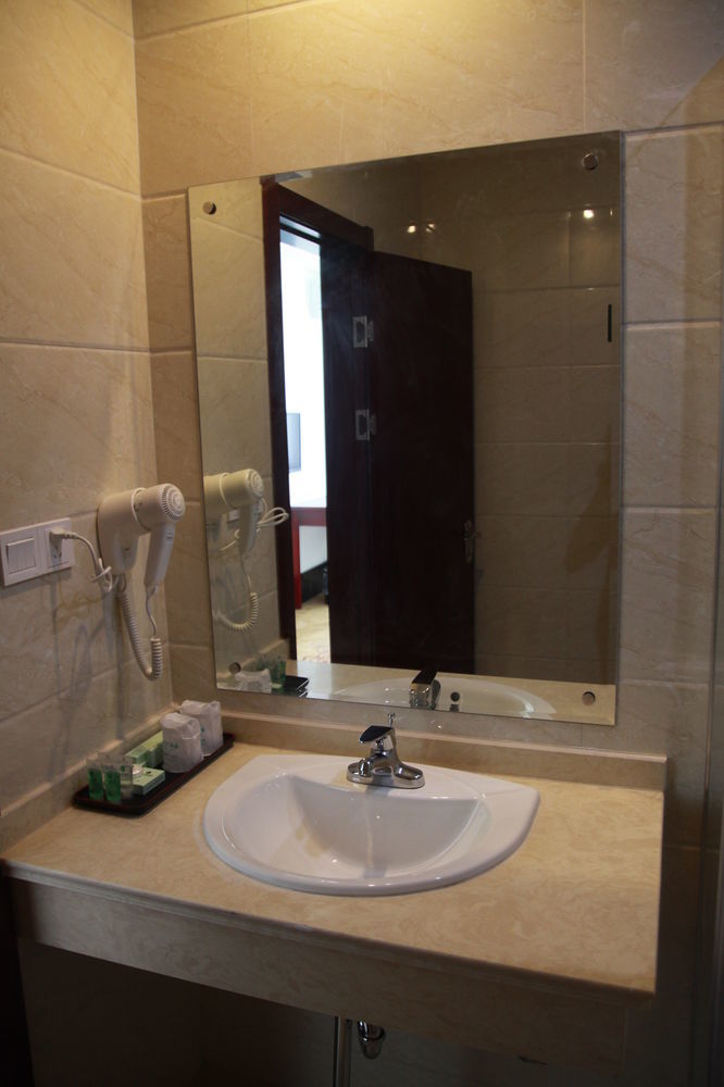 Shanghai Shuiting Holiday Hotel Εξωτερικό φωτογραφία